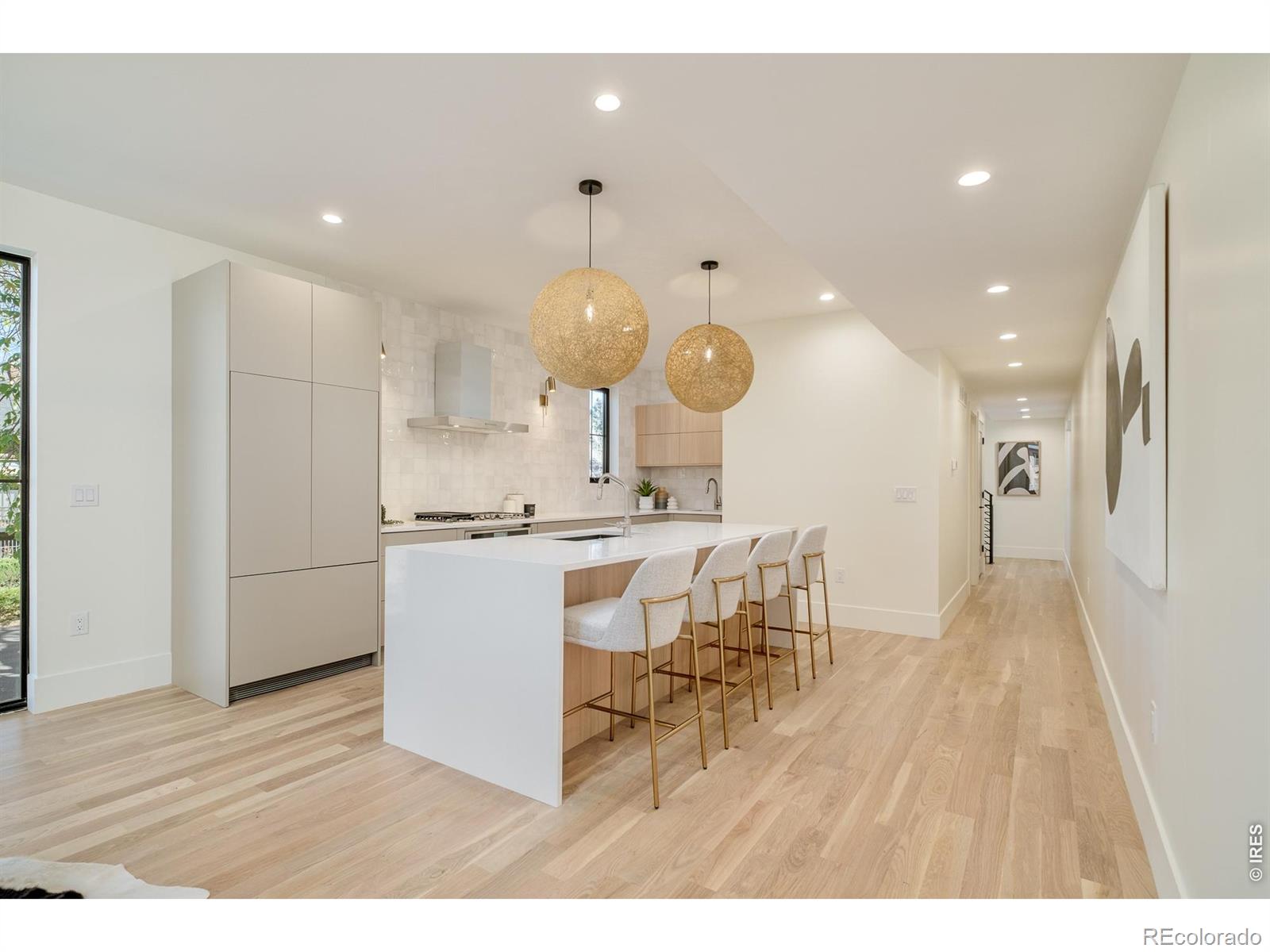 MLS Image #3 for 570  cook street,denver, Colorado