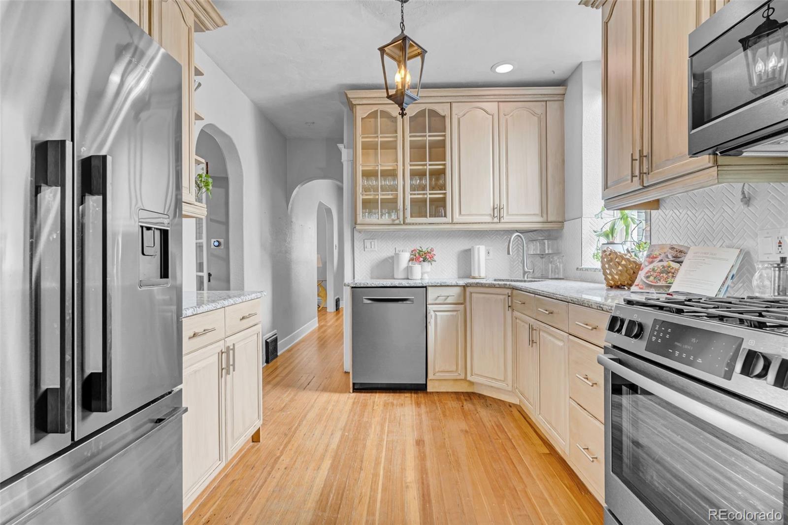 MLS Image #14 for 38 w byers place,denver, Colorado