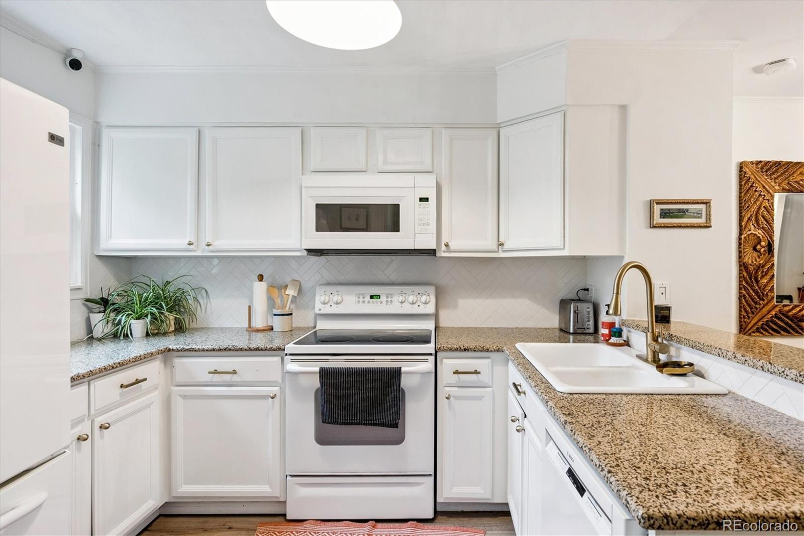 MLS Image #7 for 1699 s trenton street,denver, Colorado