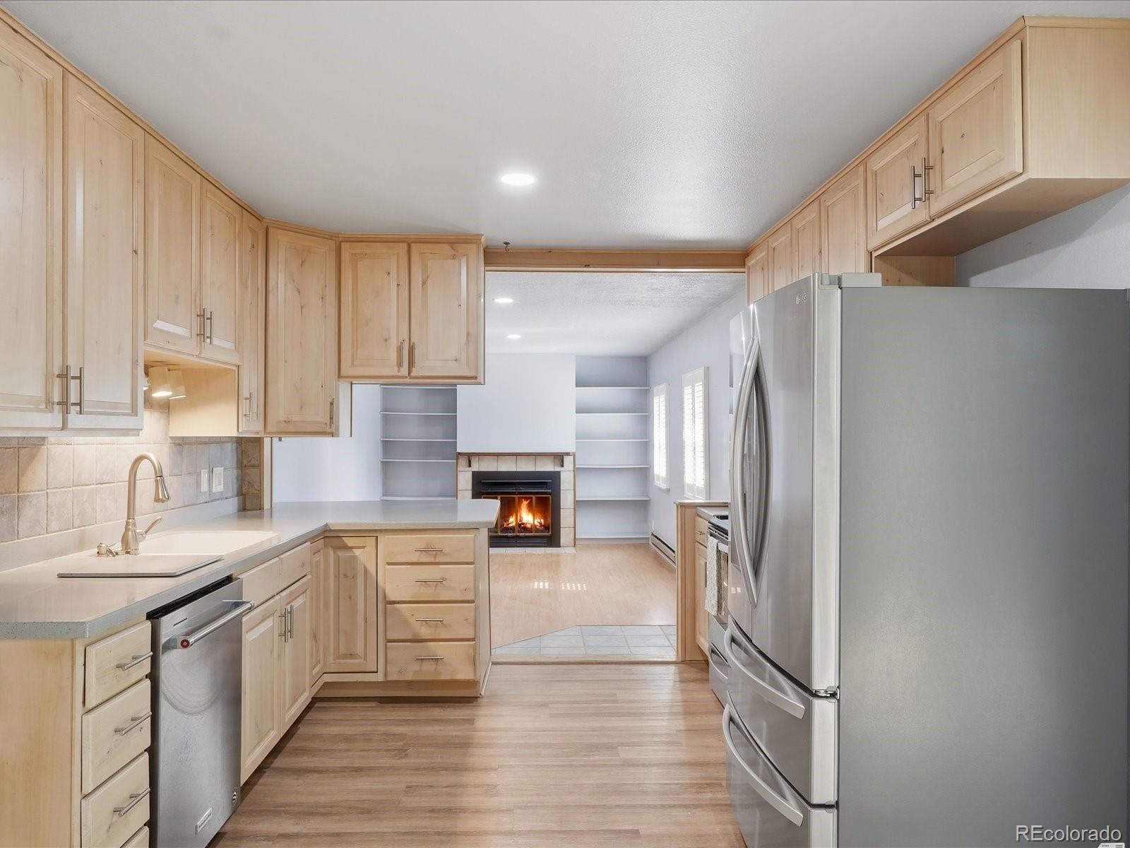 MLS Image #10 for 893 s oswego court,aurora, Colorado
