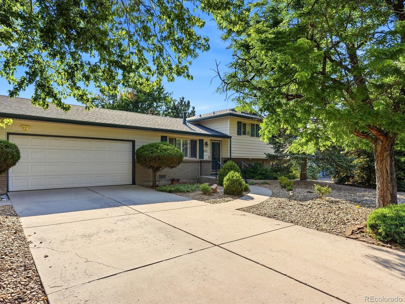 MLS Image #2 for 893 s oswego court,aurora, Colorado