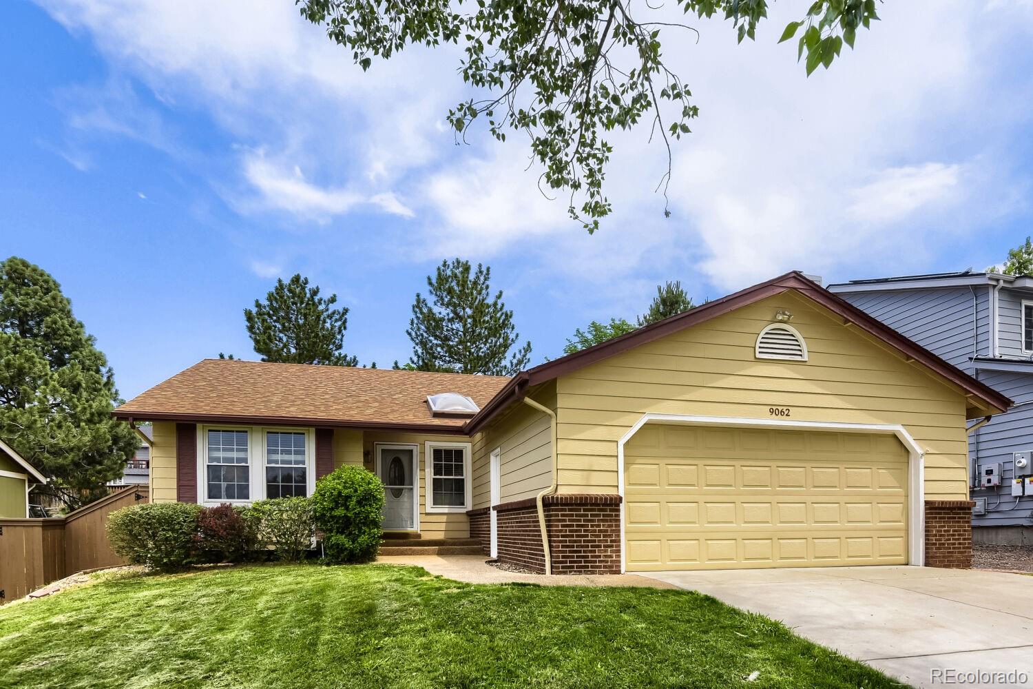 MLS Image #1 for 9062  woodland drive,littleton, Colorado