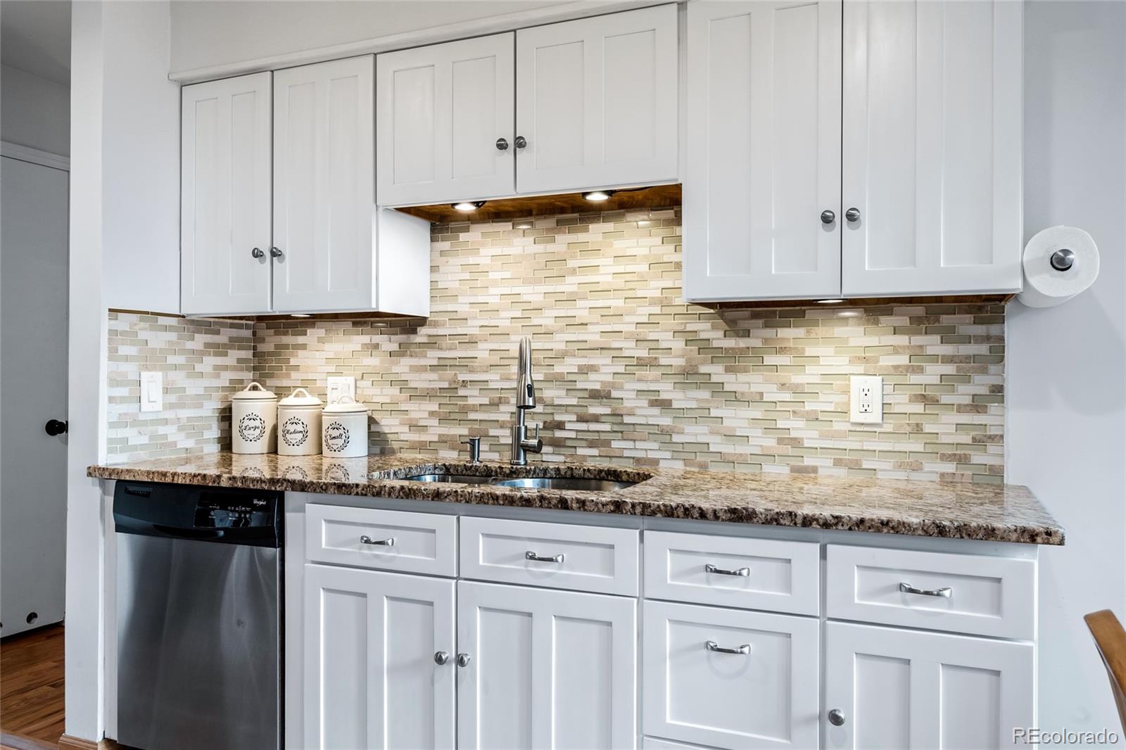MLS Image #14 for 6013  youngfield street,arvada, Colorado