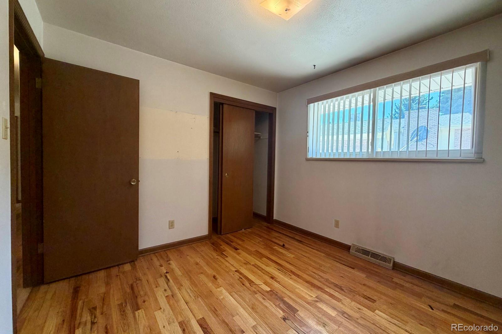 MLS Image #10 for 1114 s oakland street,aurora, Colorado
