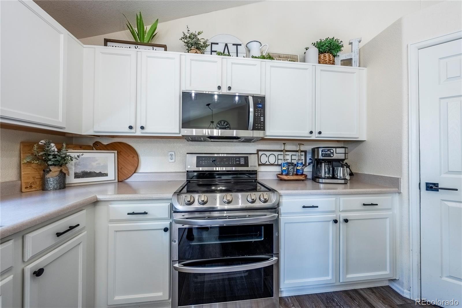 MLS Image #10 for 5664  mesa mountain way,colorado springs, Colorado