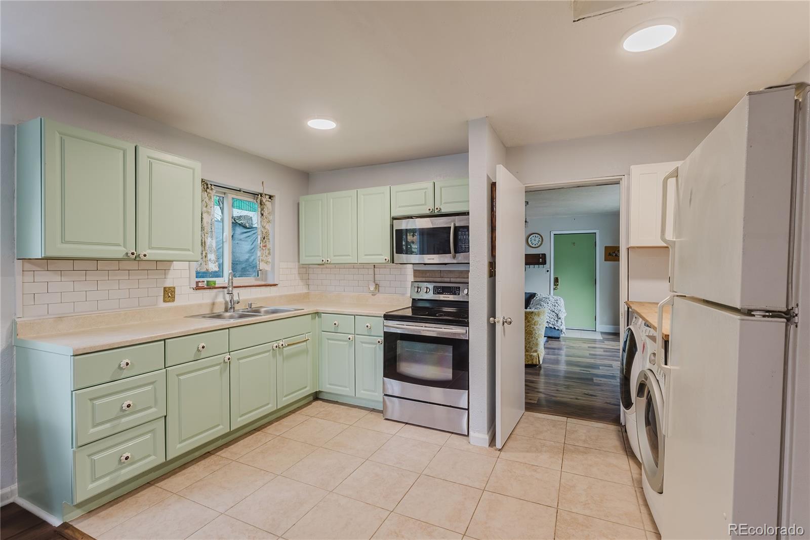 MLS Image #14 for 3545 n adams street,denver, Colorado