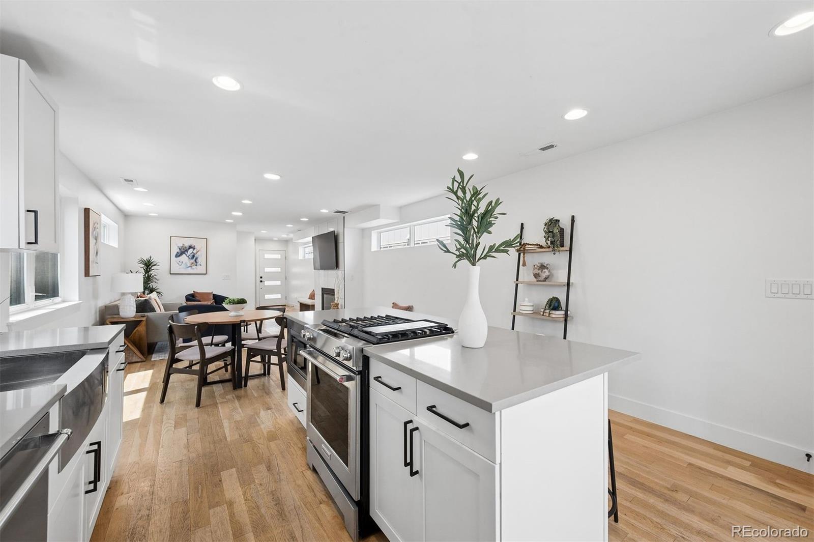 MLS Image #7 for 2134 s josephine street,denver, Colorado