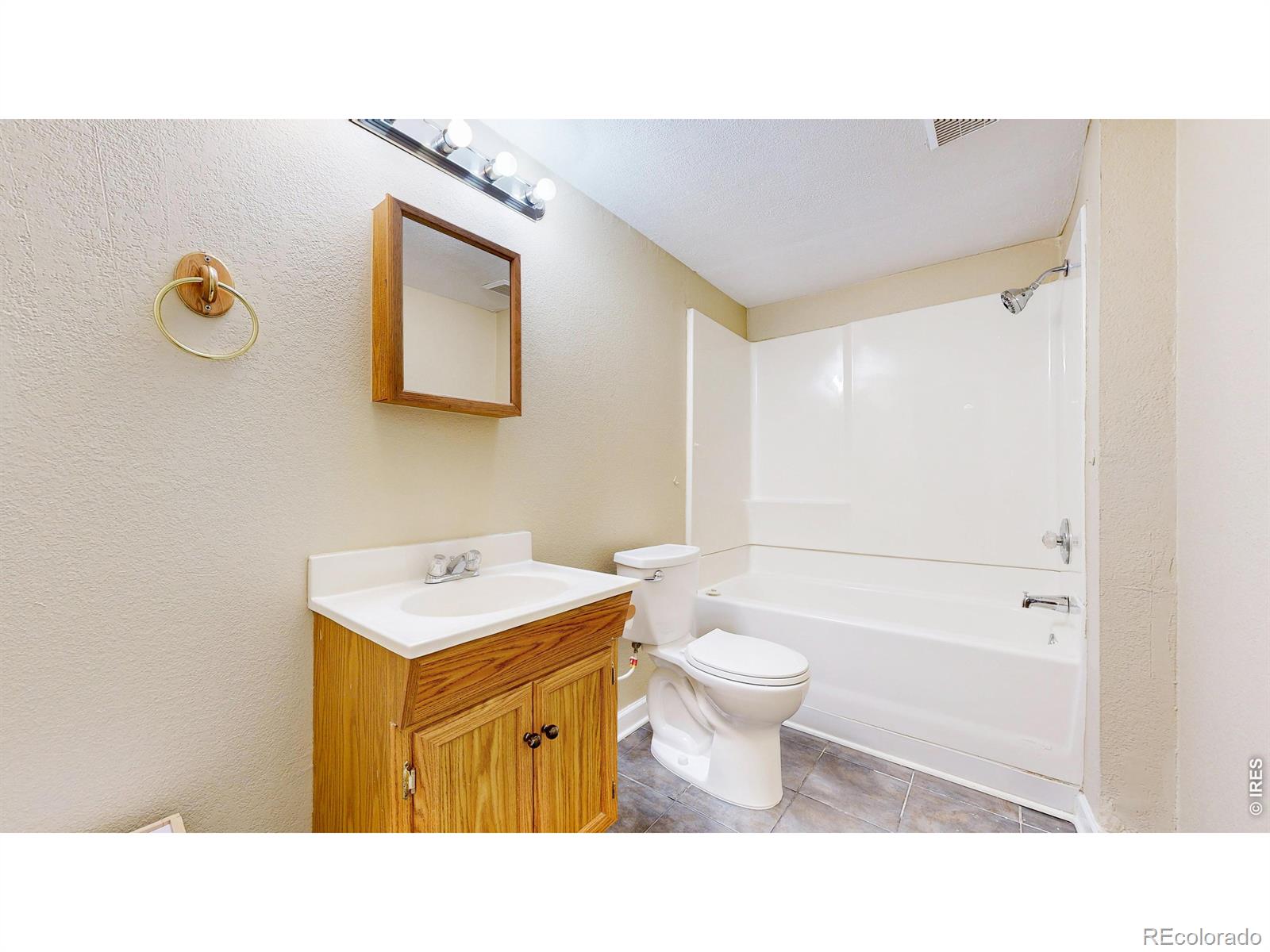 MLS Image #12 for 5047 e 112th court,thornton, Colorado