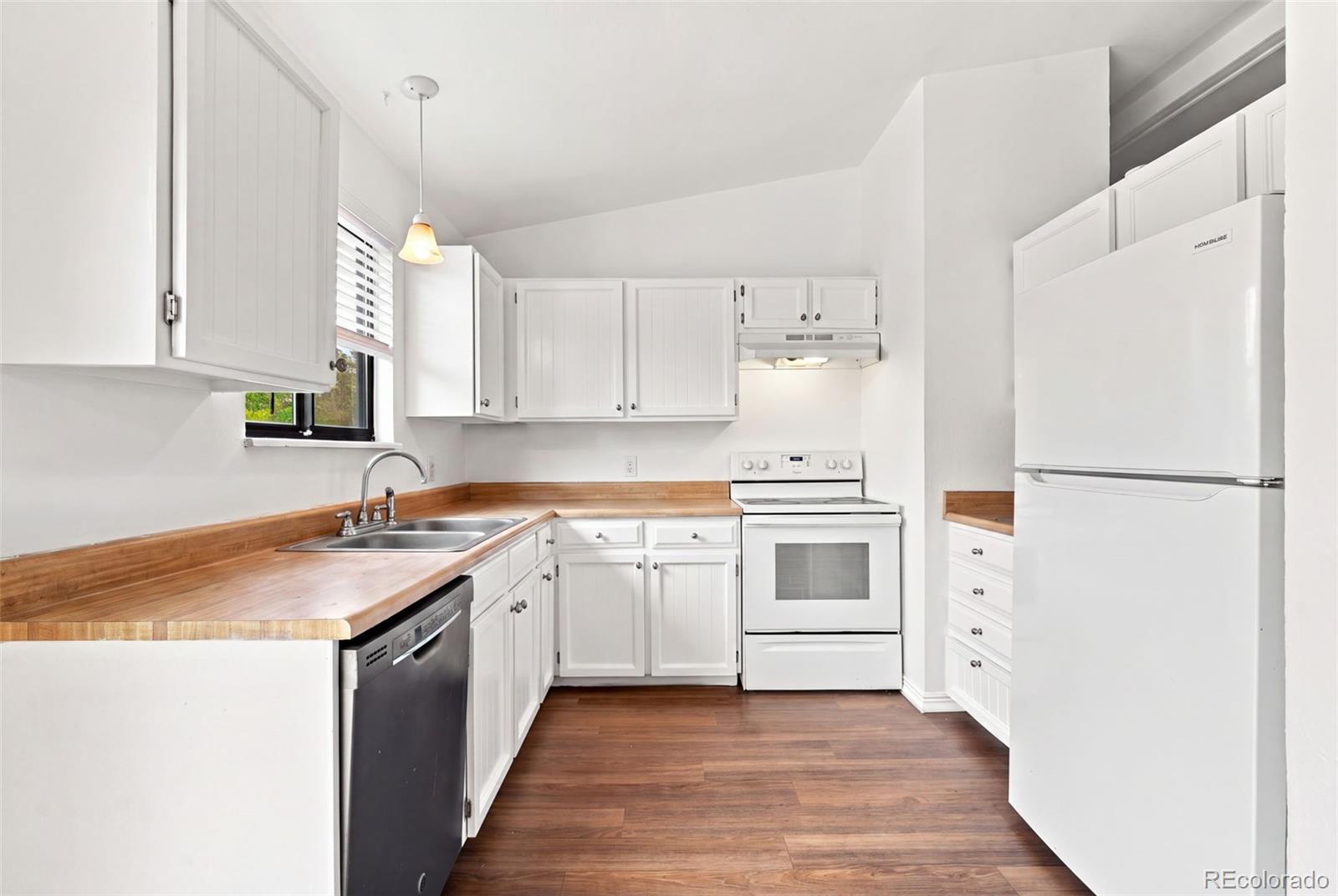 MLS Image #3 for 17958 e oxford drive,aurora, Colorado