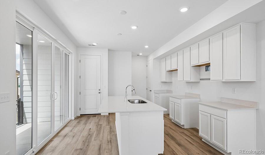 MLS Image #6 for 21391 e 67th avenue,aurora, Colorado