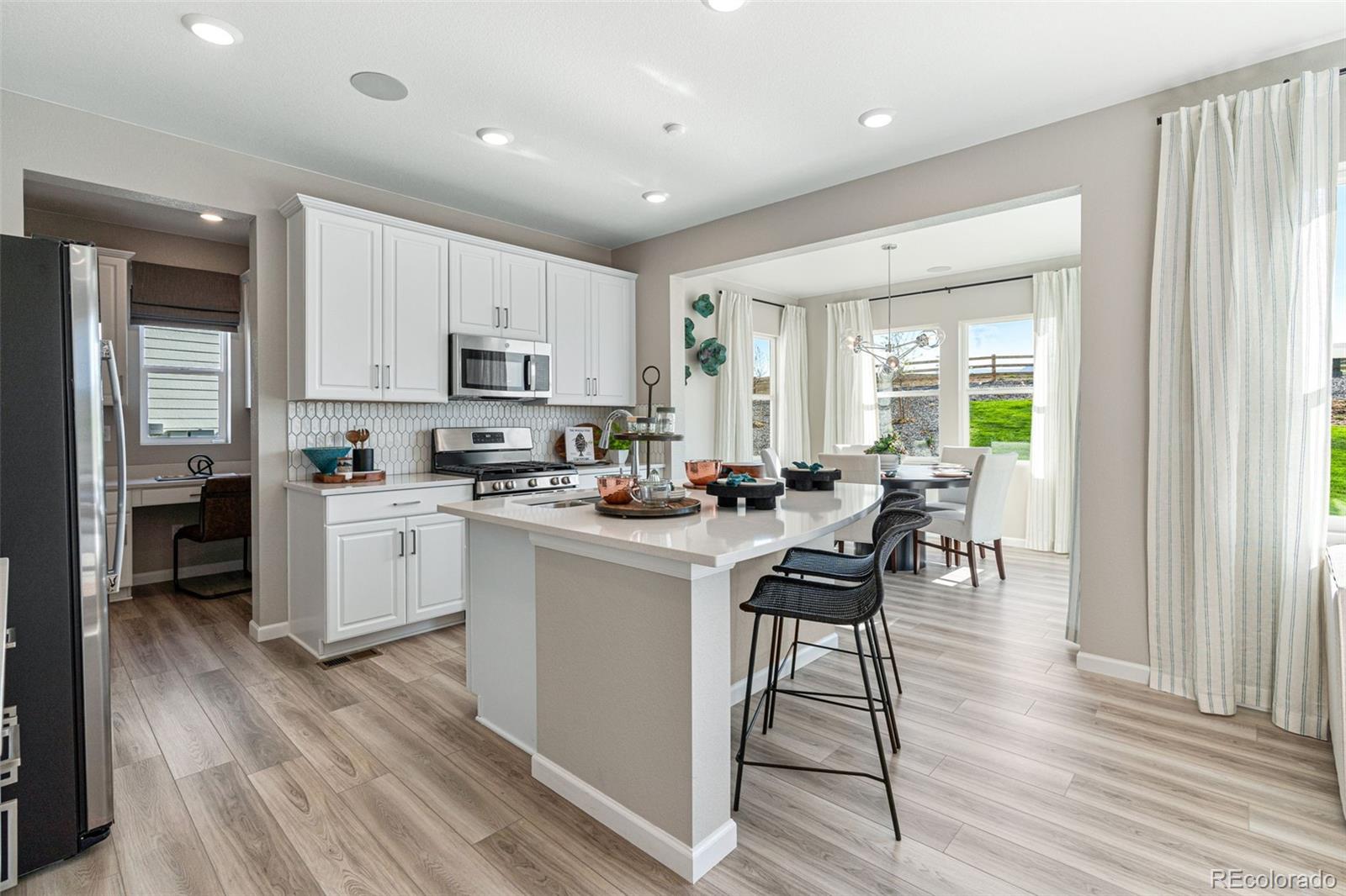 MLS Image #11 for 16958 w 92nd drive,arvada, Colorado