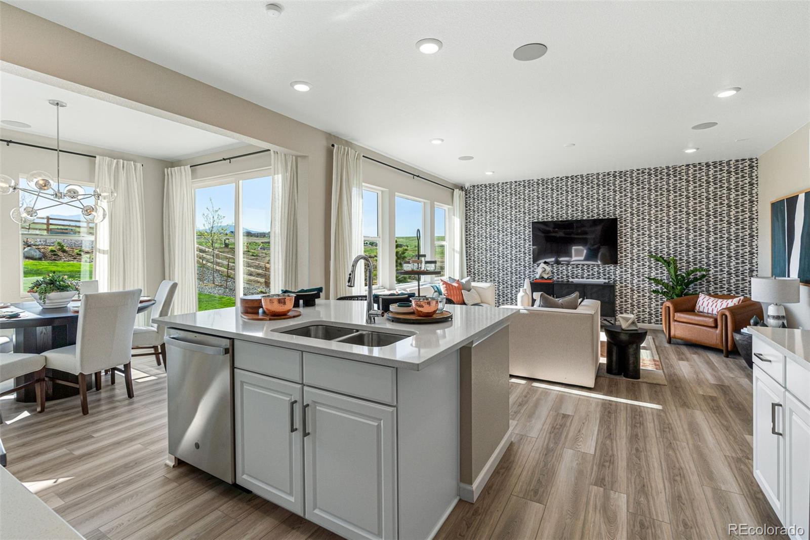 MLS Image #13 for 16958 w 92nd drive,arvada, Colorado