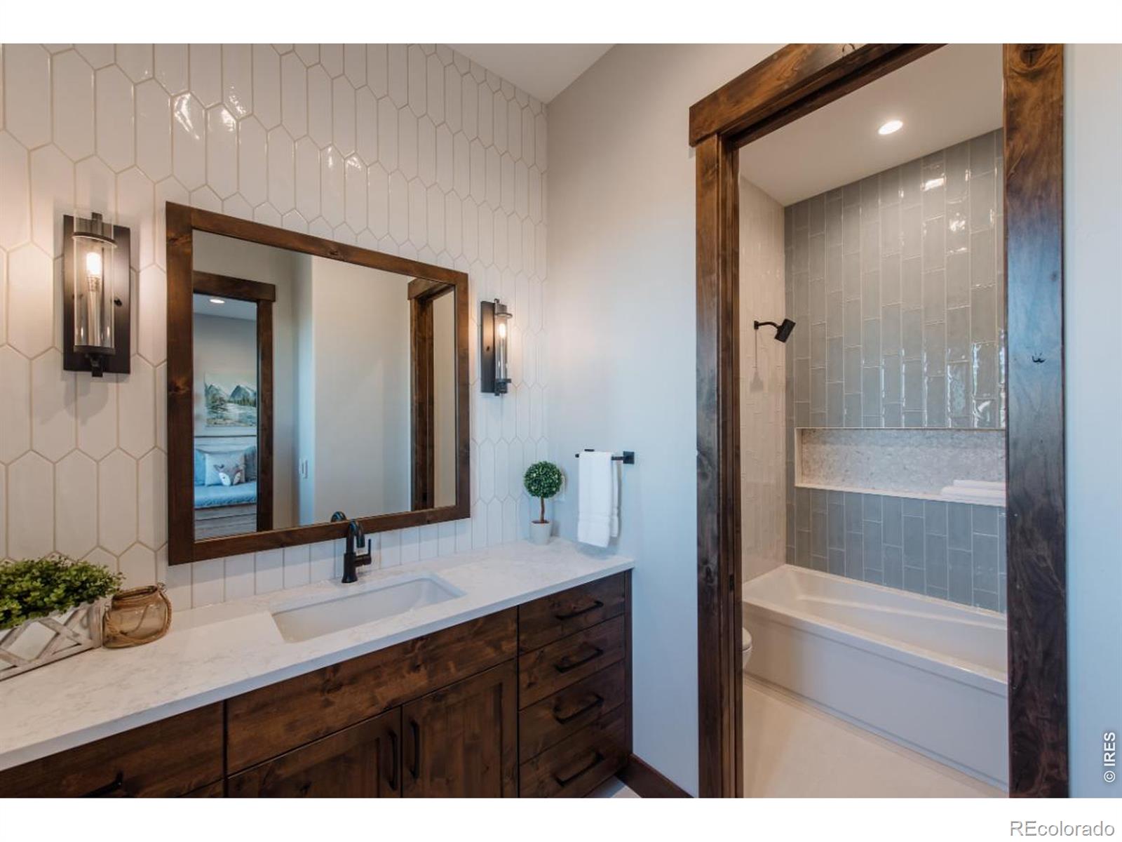 MLS Image #19 for 35168  hillhouse lane,windsor, Colorado