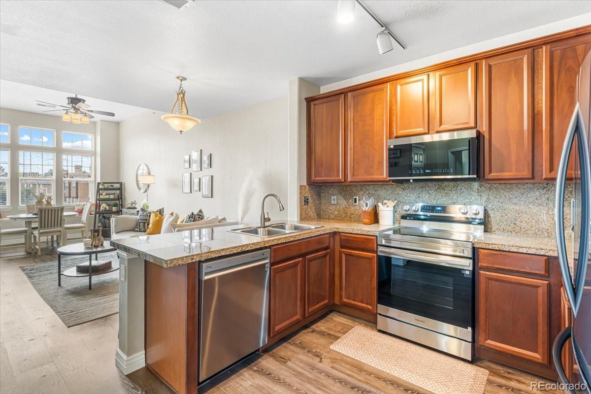 MLS Image #2 for 8489  canyon rim circle,englewood, Colorado