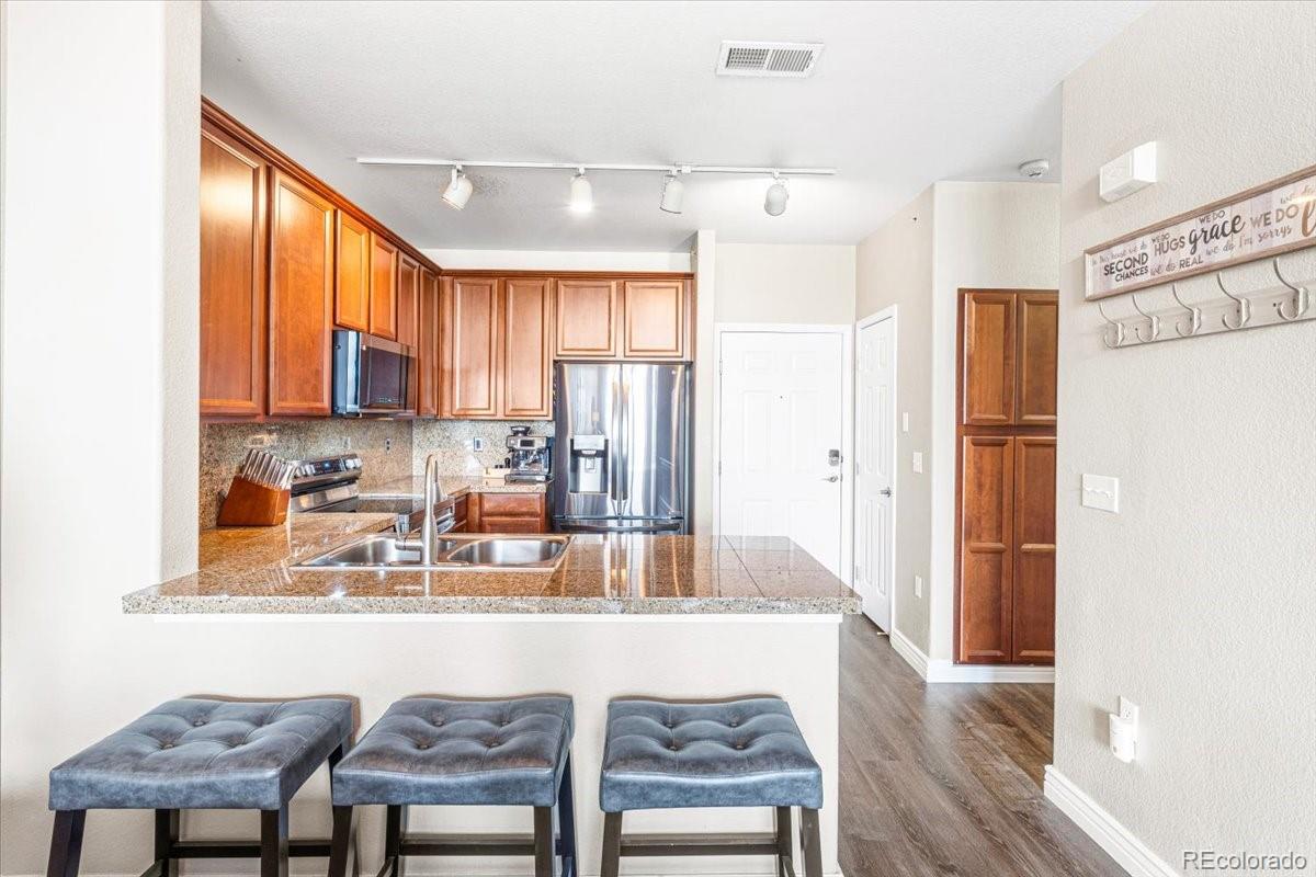 MLS Image #6 for 8489  canyon rim circle,englewood, Colorado