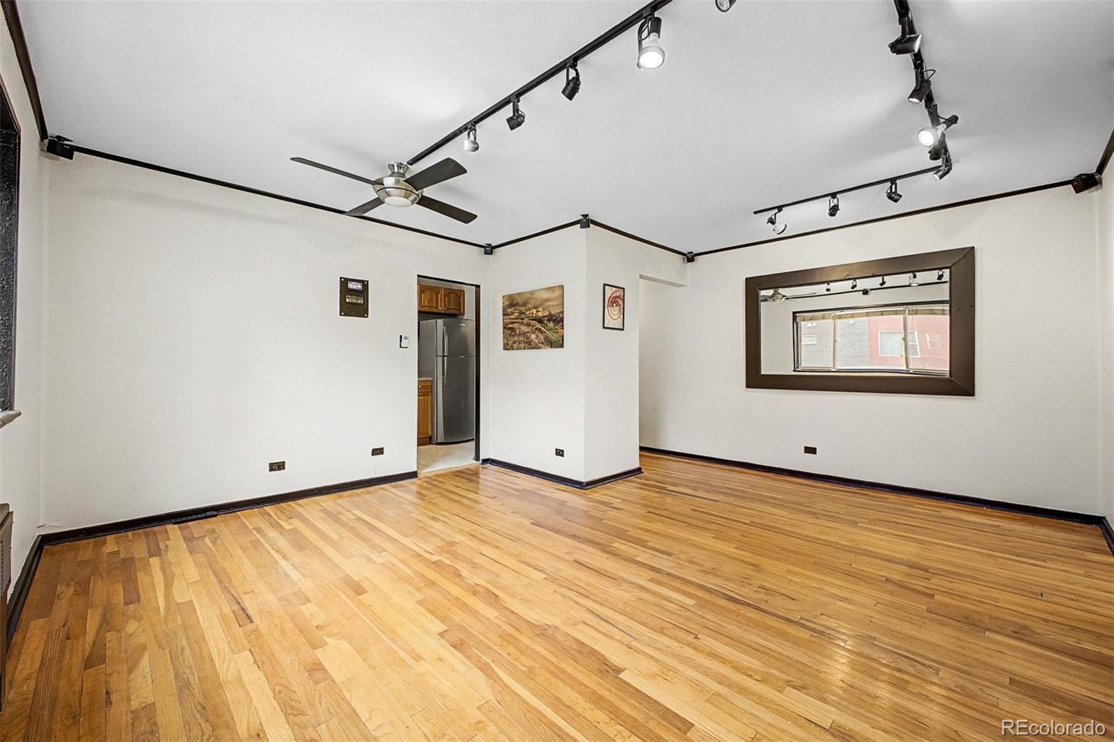 MLS Image #7 for 1101  bellaire street,denver, Colorado