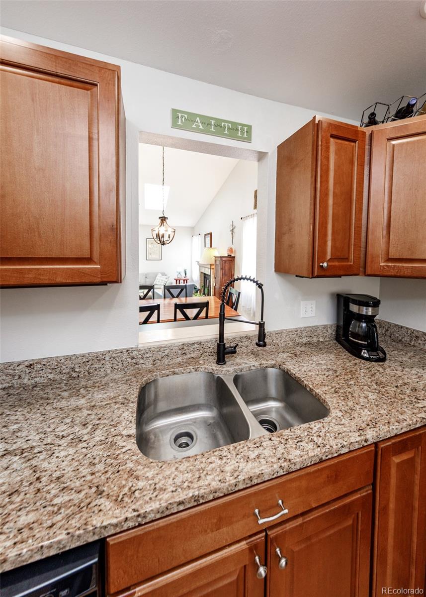 MLS Image #6 for 16  sutherland court,highlands ranch, Colorado