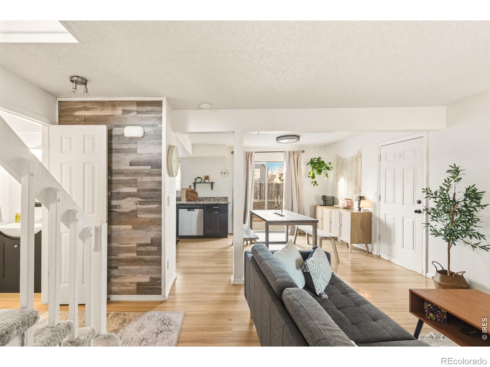 MLS Image #3 for 16930 e stanford avenue,aurora, Colorado