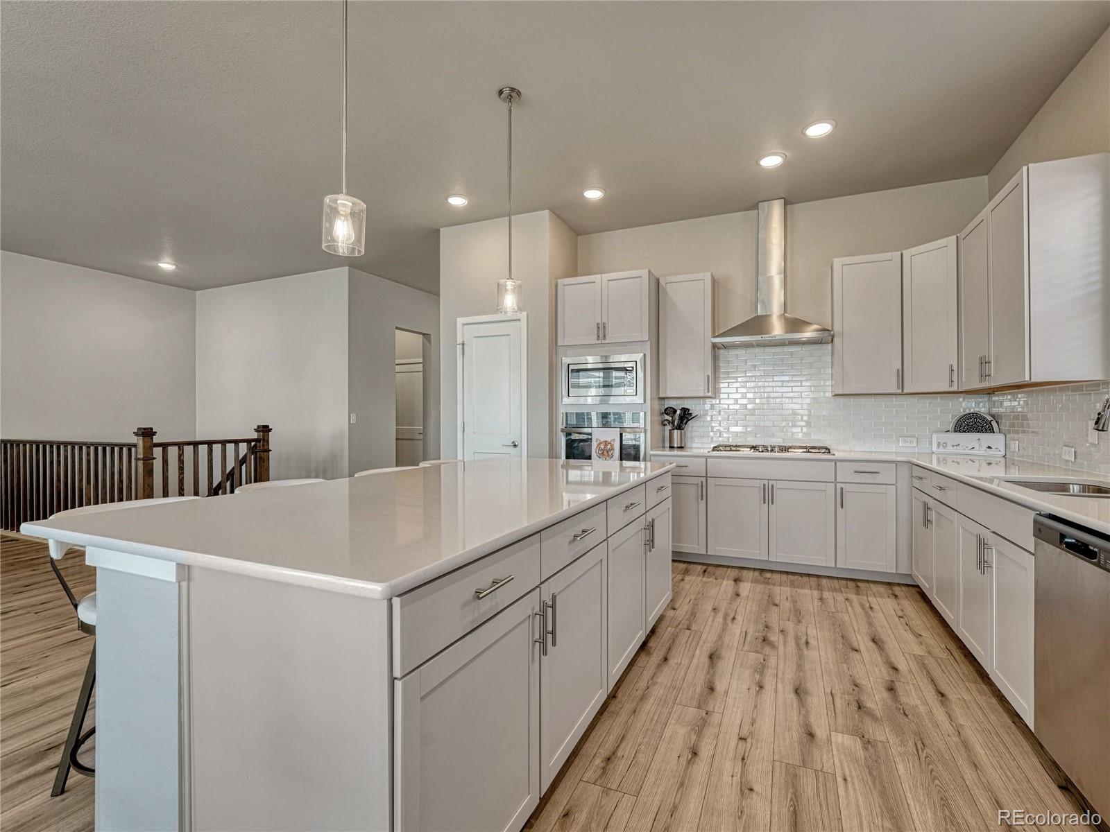 MLS Image #11 for 6830  enclave vista loop,colorado springs, Colorado