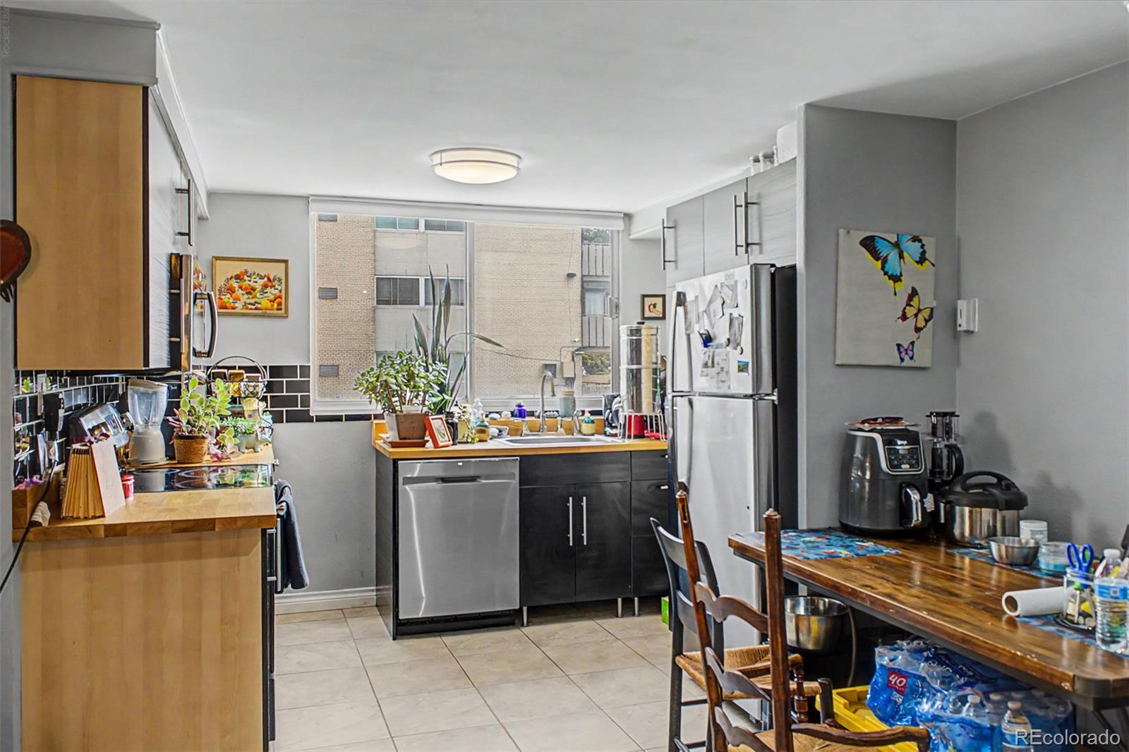MLS Image #10 for 1155 n ash street,denver, Colorado