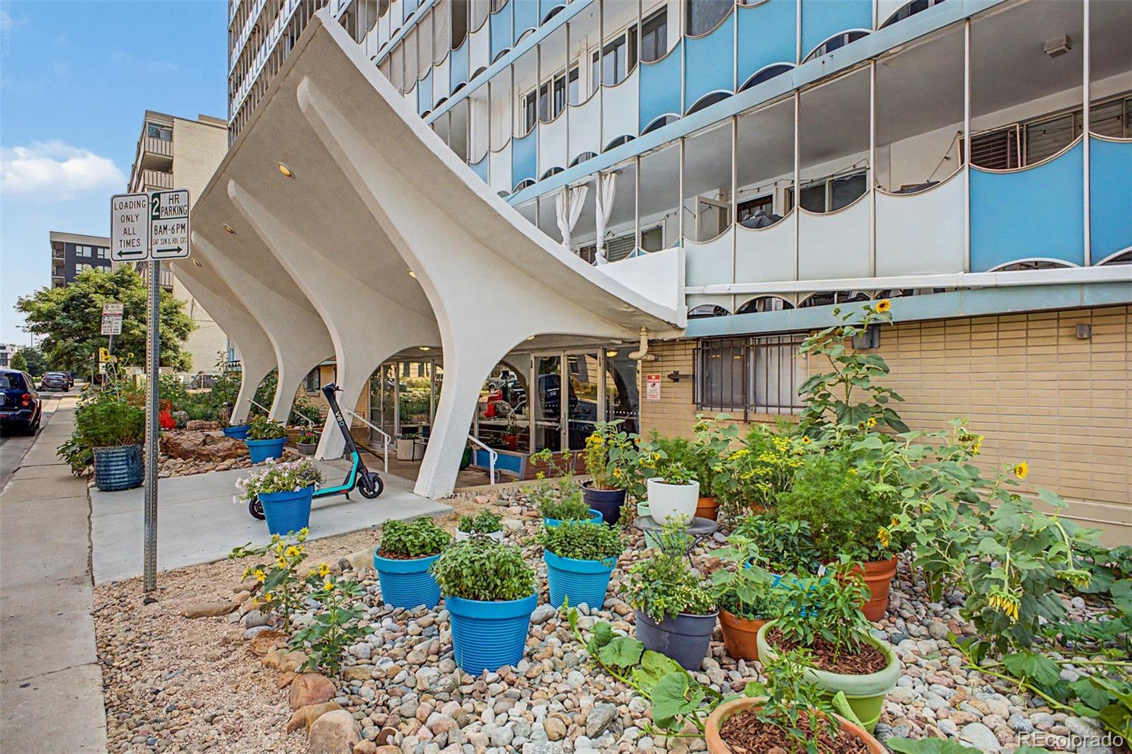 MLS Image #3 for 1155 n ash street,denver, Colorado