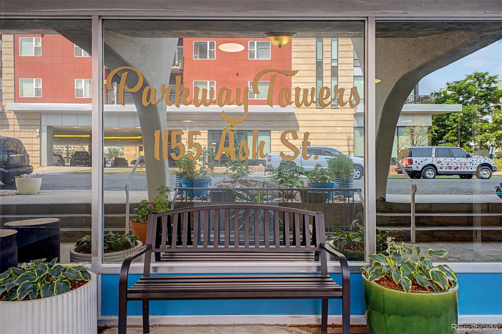 MLS Image #31 for 1155 n ash street,denver, Colorado