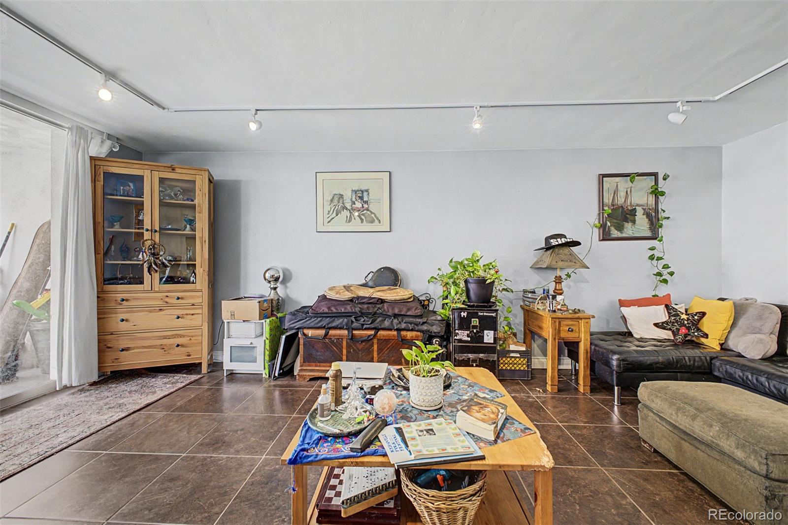 MLS Image #9 for 1155 n ash street,denver, Colorado