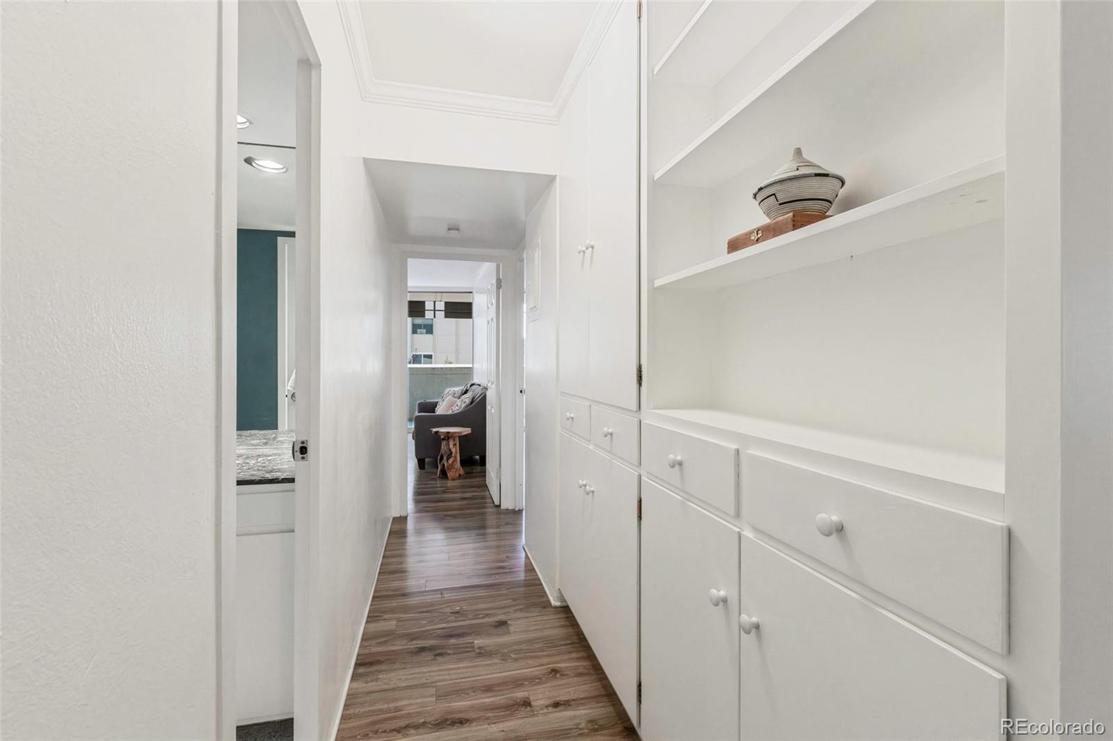 MLS Image #23 for 790 n washington street,denver, Colorado
