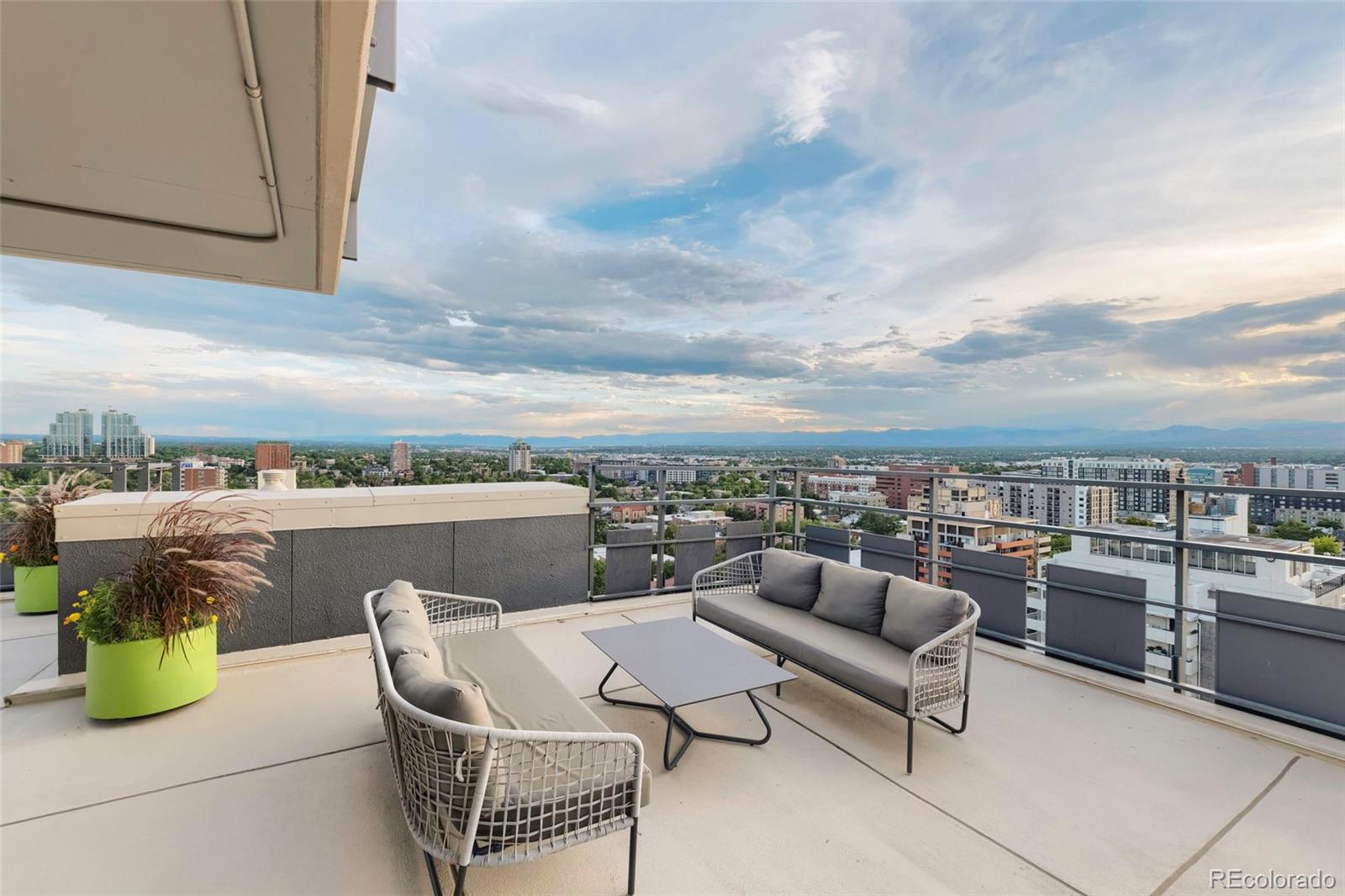 MLS Image #39 for 790 n washington street,denver, Colorado