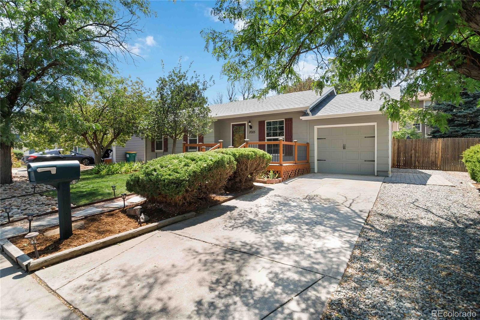 MLS Image #1 for 2005 s ivory way,aurora, Colorado
