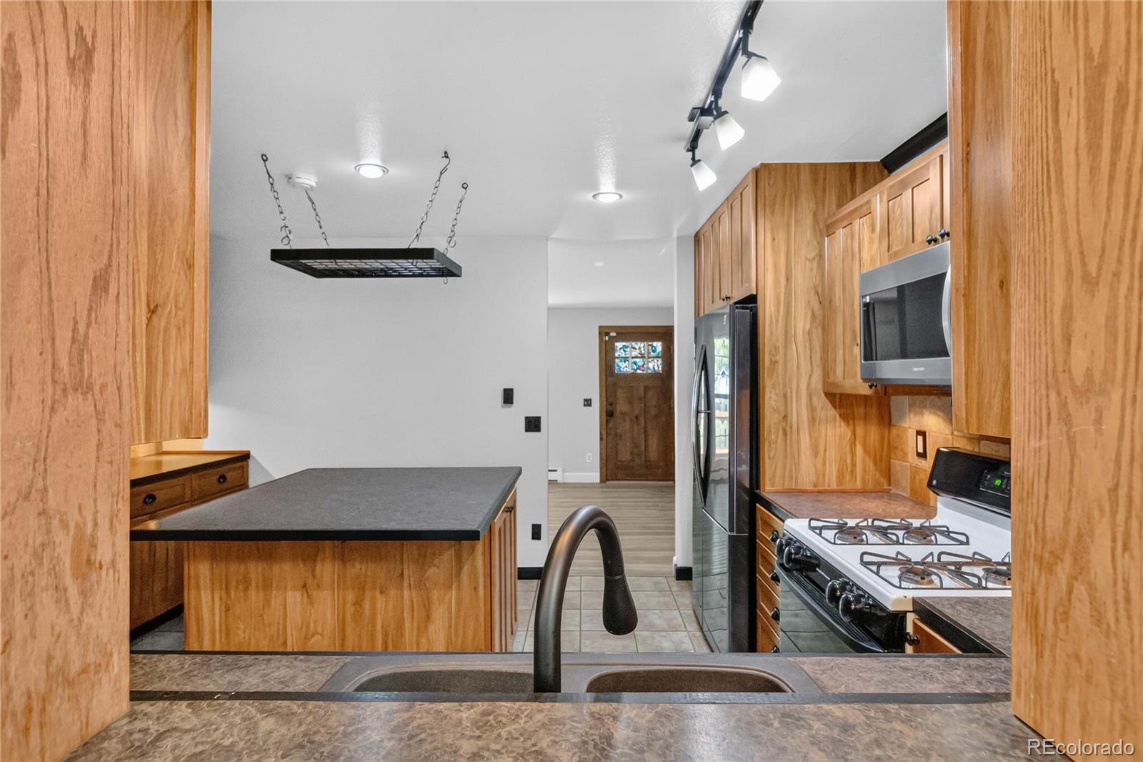 MLS Image #13 for 2005 s ivory way,aurora, Colorado