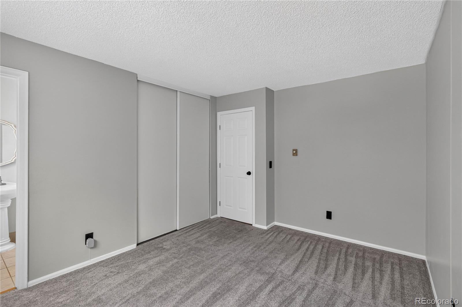 MLS Image #23 for 2005 s ivory way,aurora, Colorado