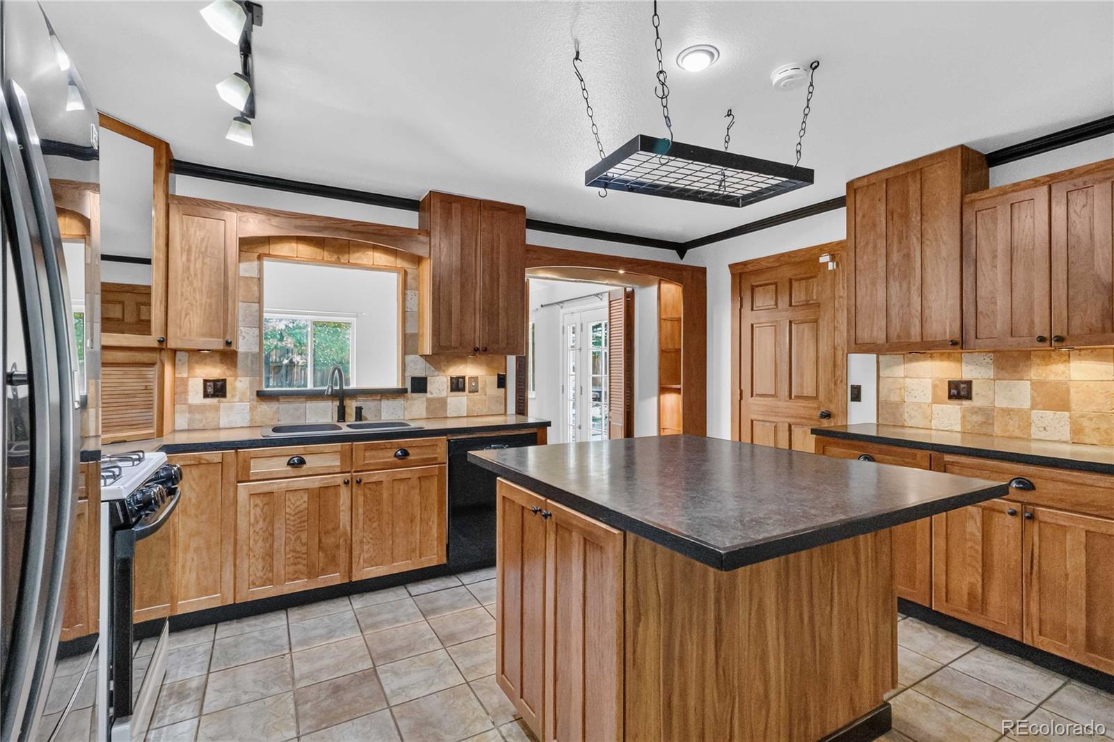 MLS Image #9 for 2005 s ivory way,aurora, Colorado