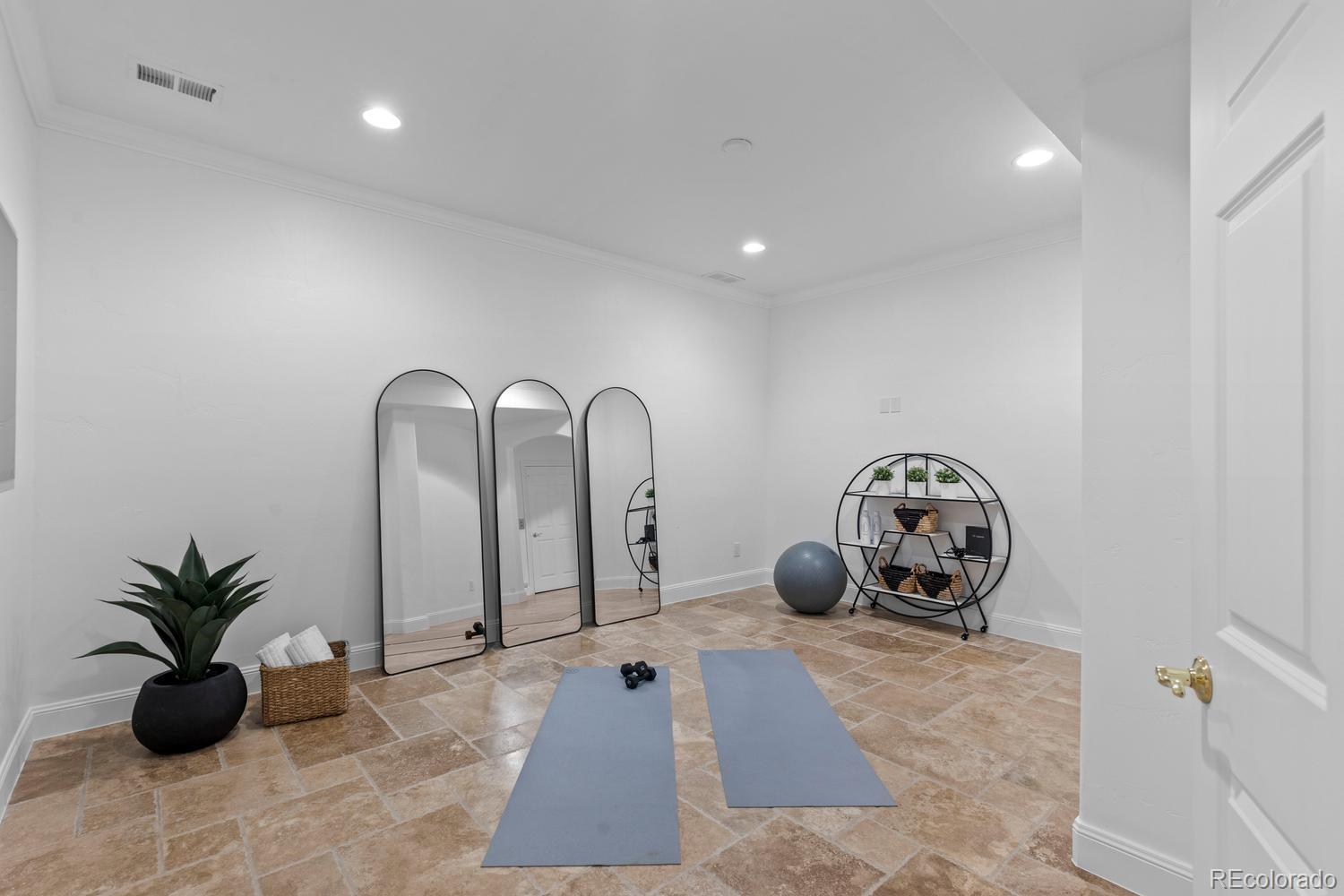 MLS Image #44 for 100 s university boulevard,denver, Colorado