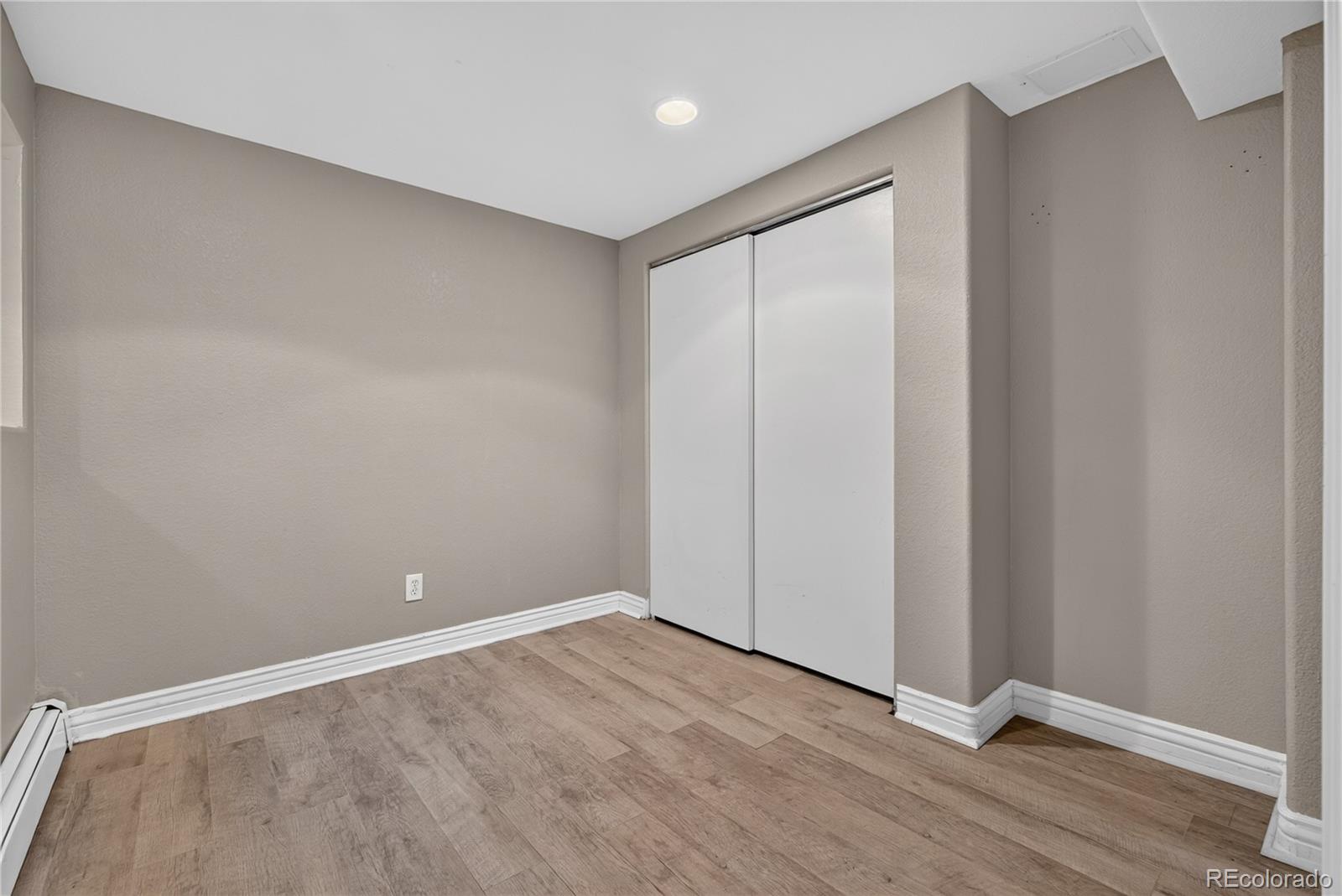 MLS Image #13 for 677  vrain street,denver, Colorado