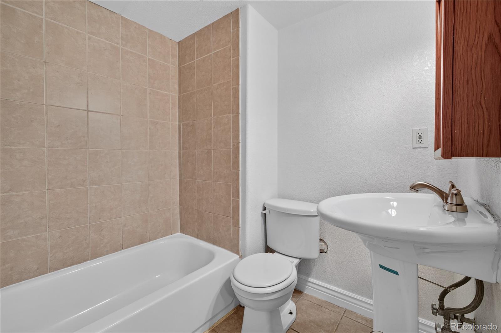 MLS Image #15 for 677  vrain street,denver, Colorado