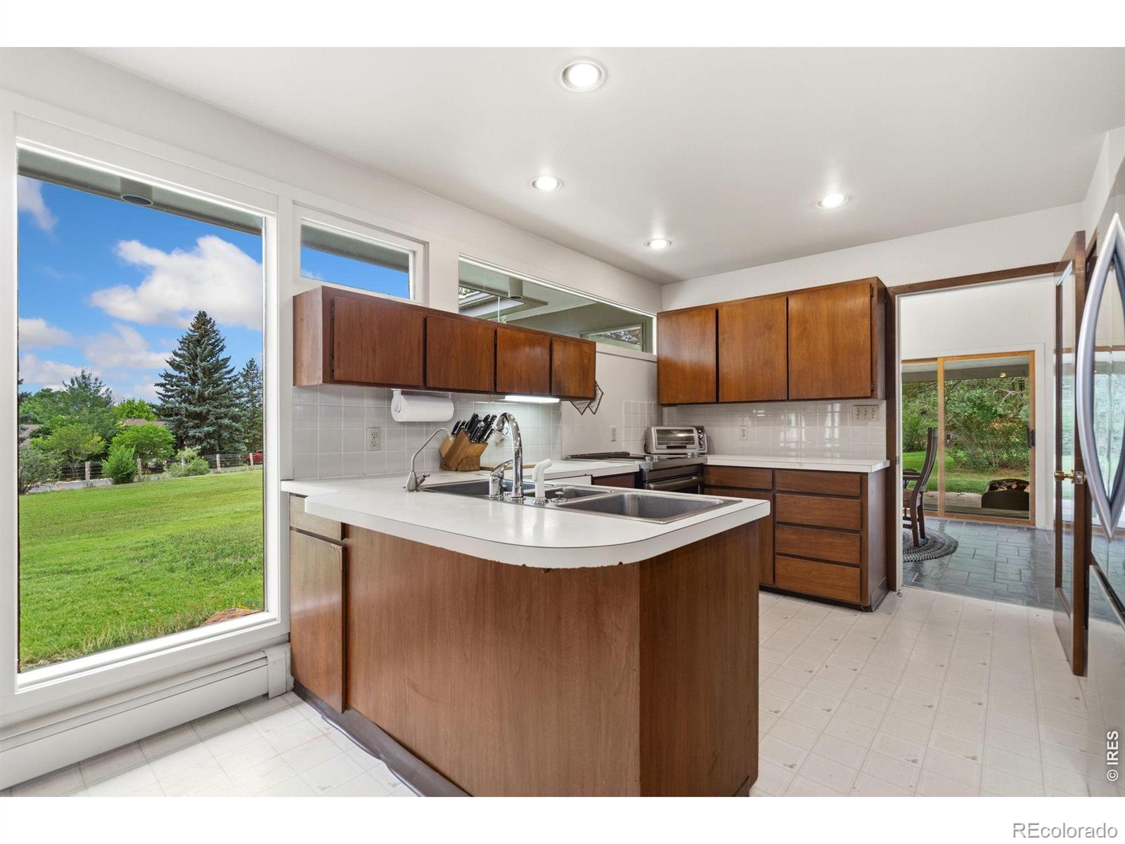 MLS Image #14 for 1909  turnberry road,fort collins, Colorado