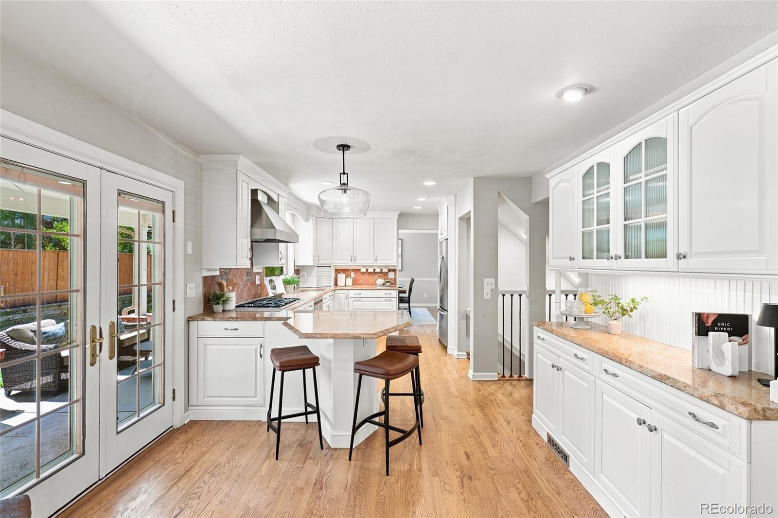 MLS Image #11 for 5552 s kittredge street,centennial, Colorado