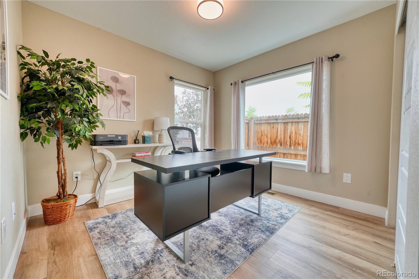 MLS Image #10 for 829  kalamath street,denver, Colorado