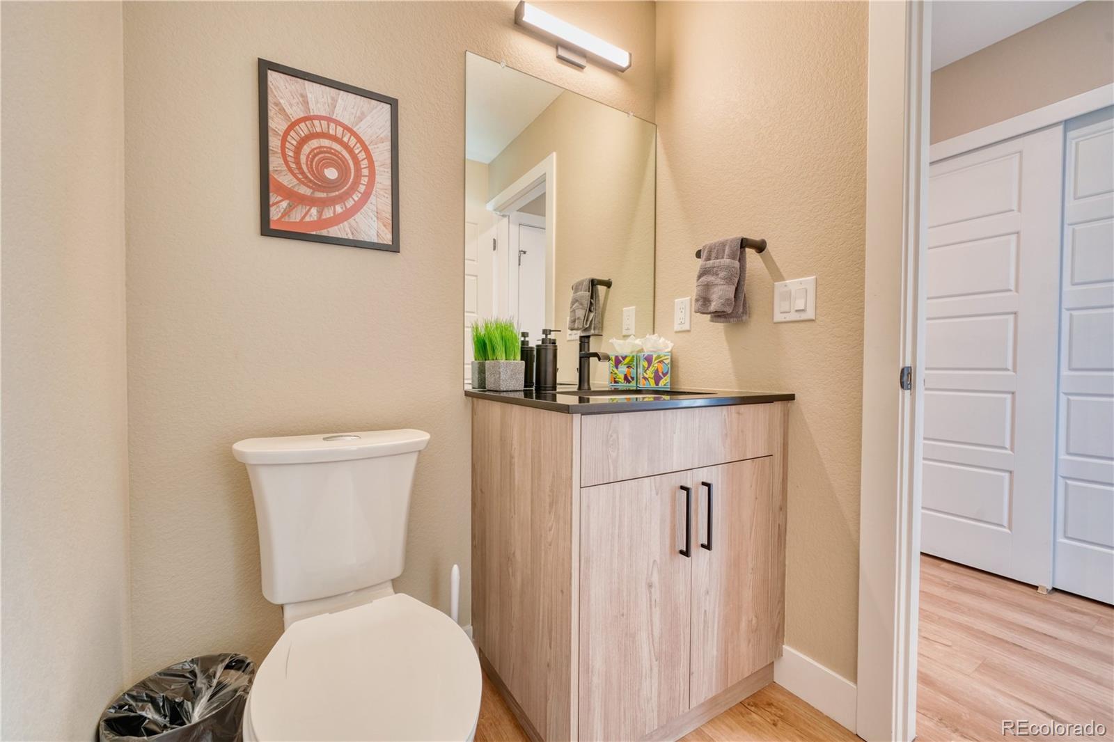 MLS Image #13 for 829  kalamath street,denver, Colorado