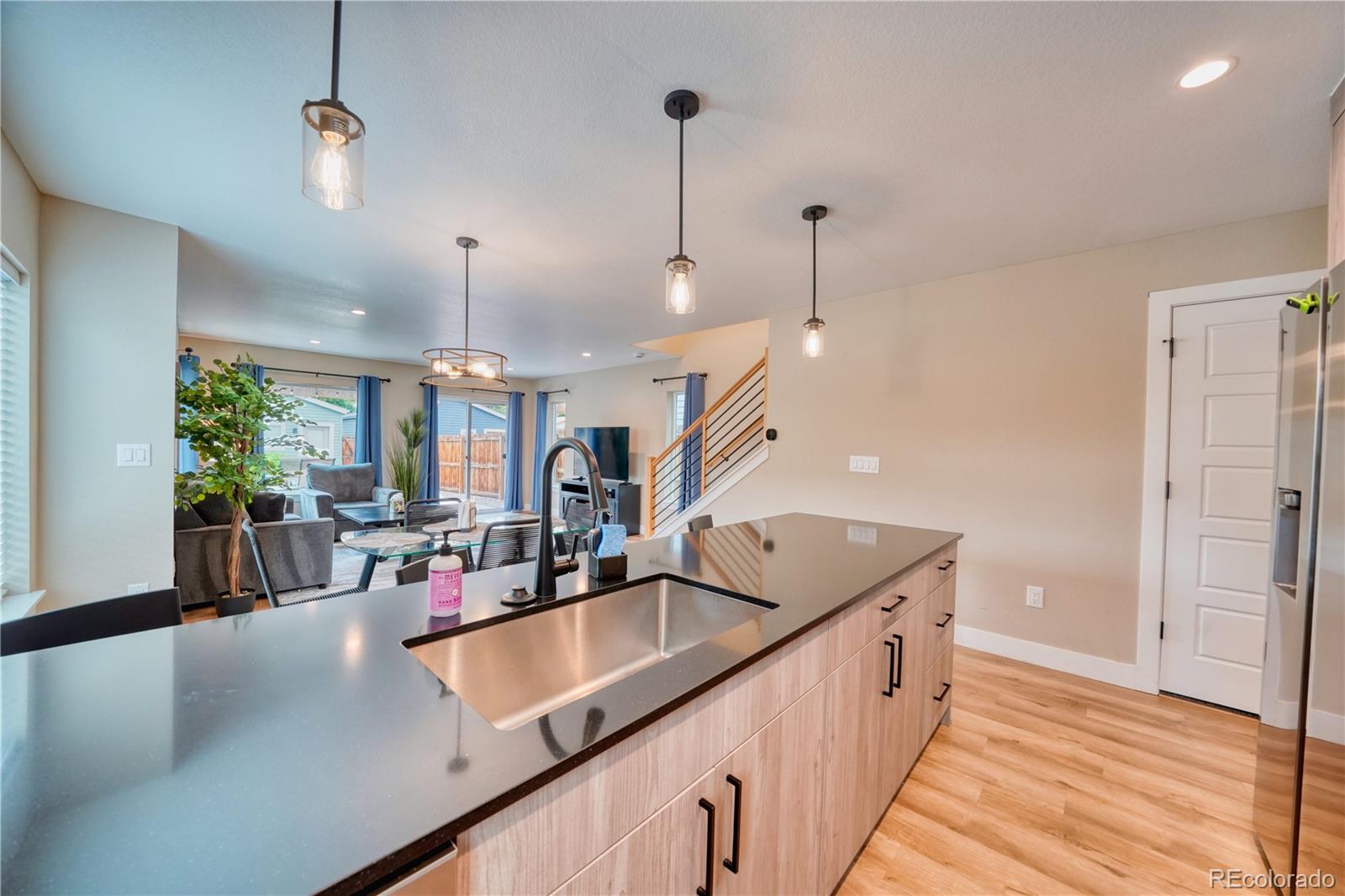 MLS Image #18 for 829  kalamath street,denver, Colorado