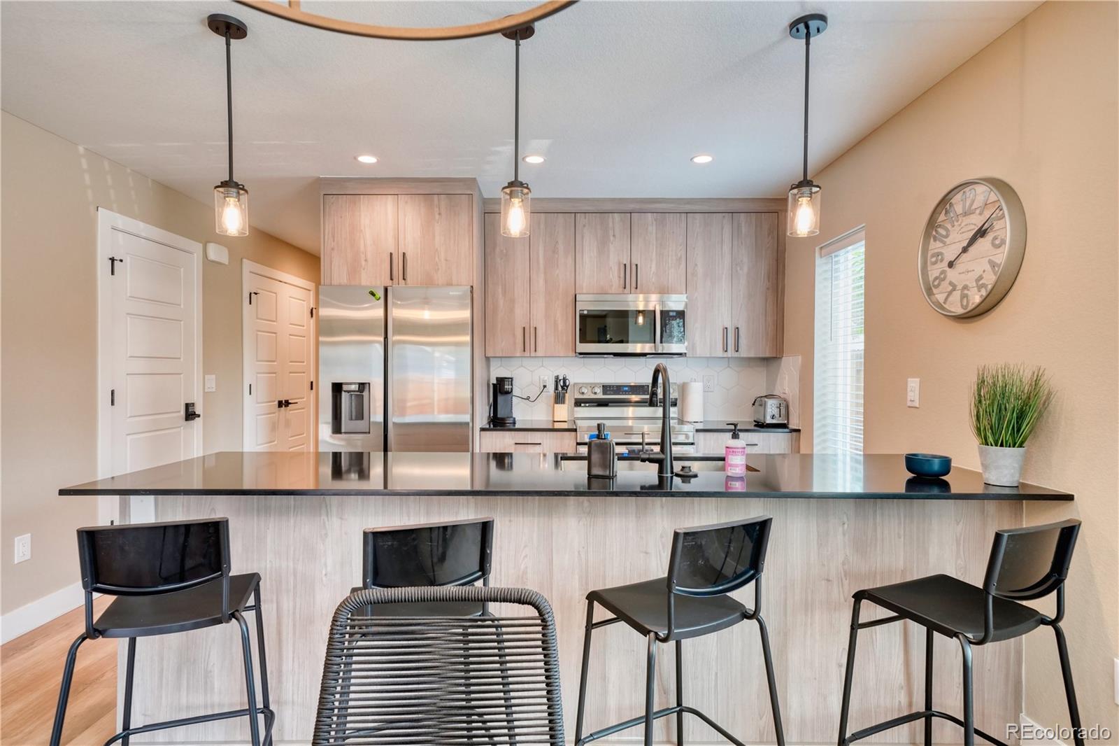 MLS Image #19 for 829  kalamath street,denver, Colorado