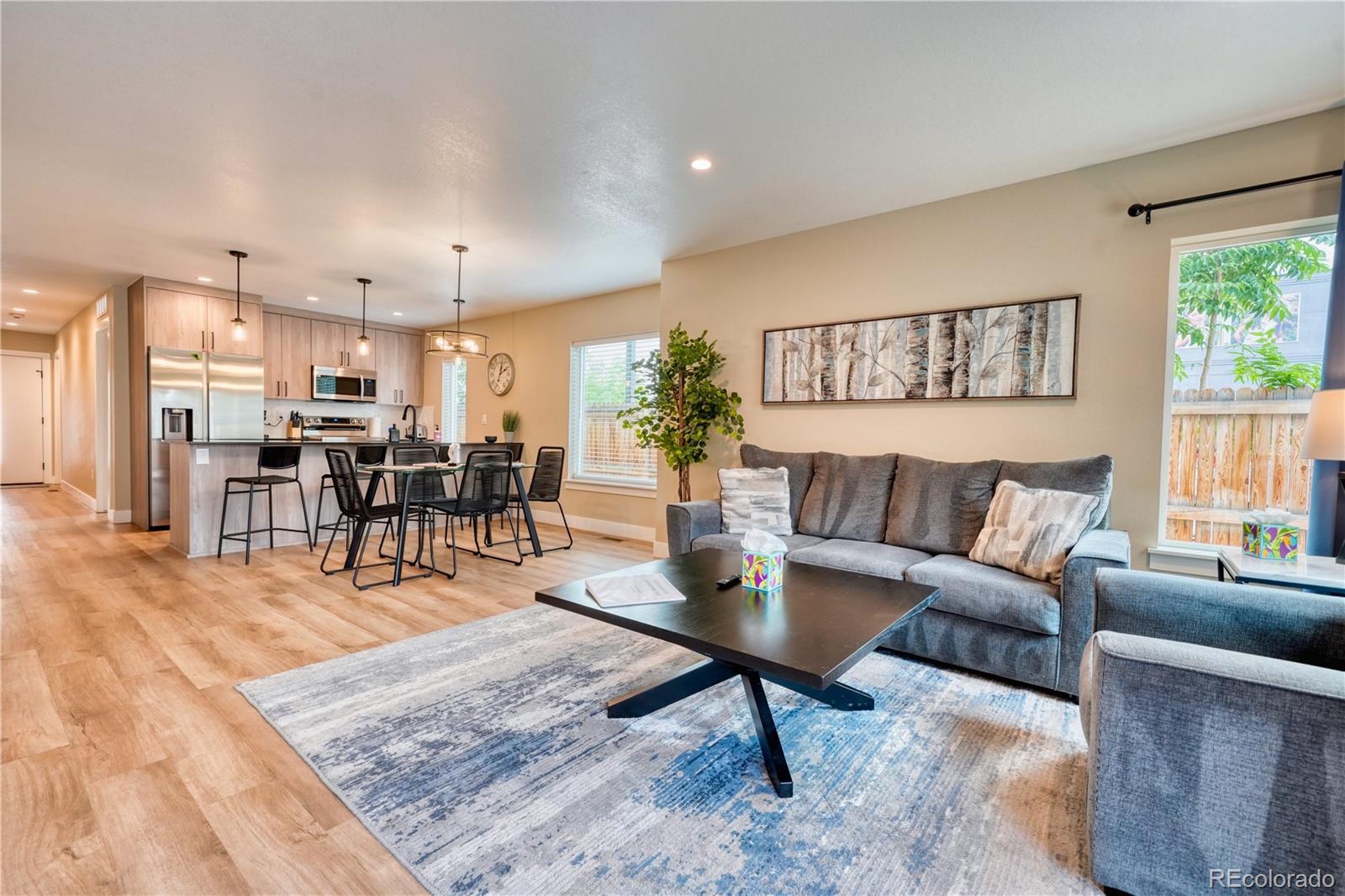 MLS Image #5 for 829  kalamath street,denver, Colorado