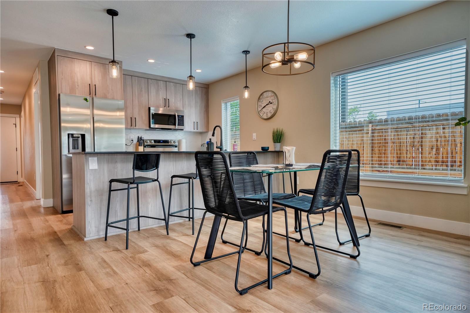 MLS Image #7 for 829  kalamath street,denver, Colorado