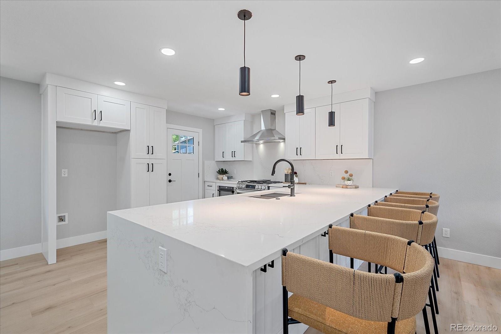 MLS Image #13 for 2088 s coors circle,lakewood, Colorado