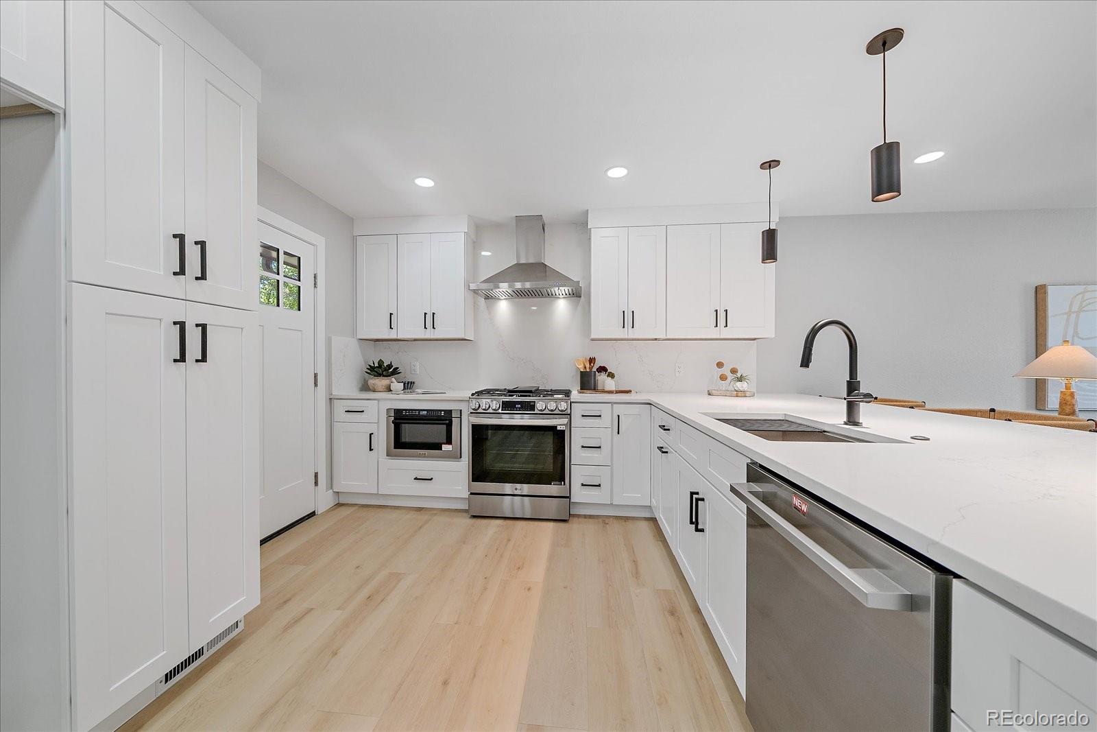 MLS Image #15 for 2088 s coors circle,lakewood, Colorado