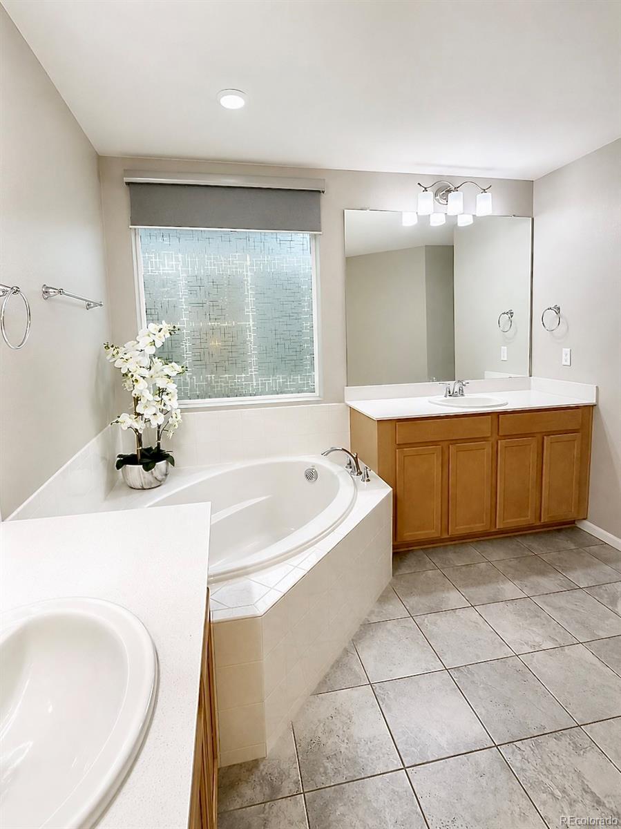 MLS Image #15 for 15854 e otero circle,englewood, Colorado