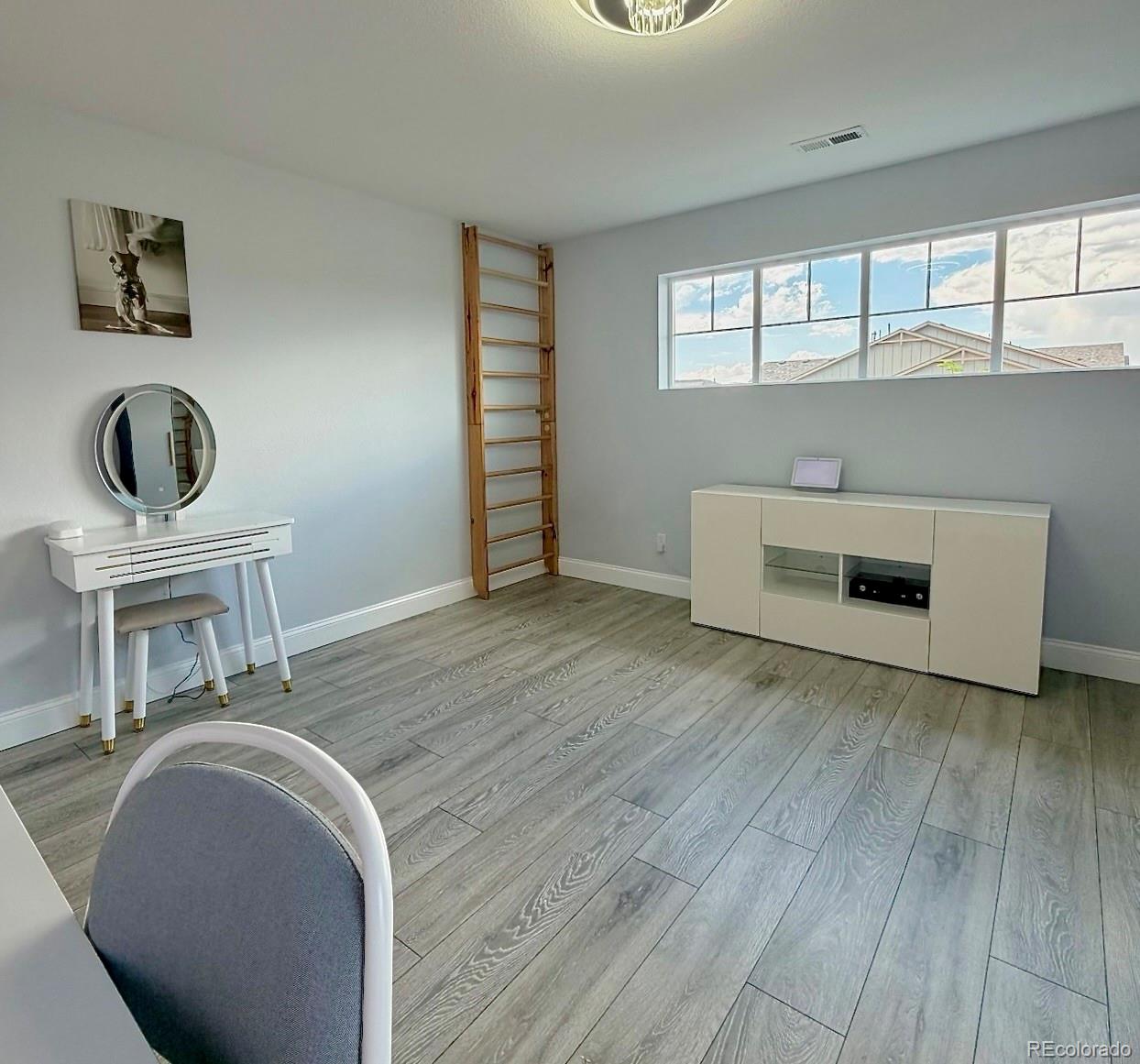 MLS Image #9 for 15854 e otero circle,englewood, Colorado
