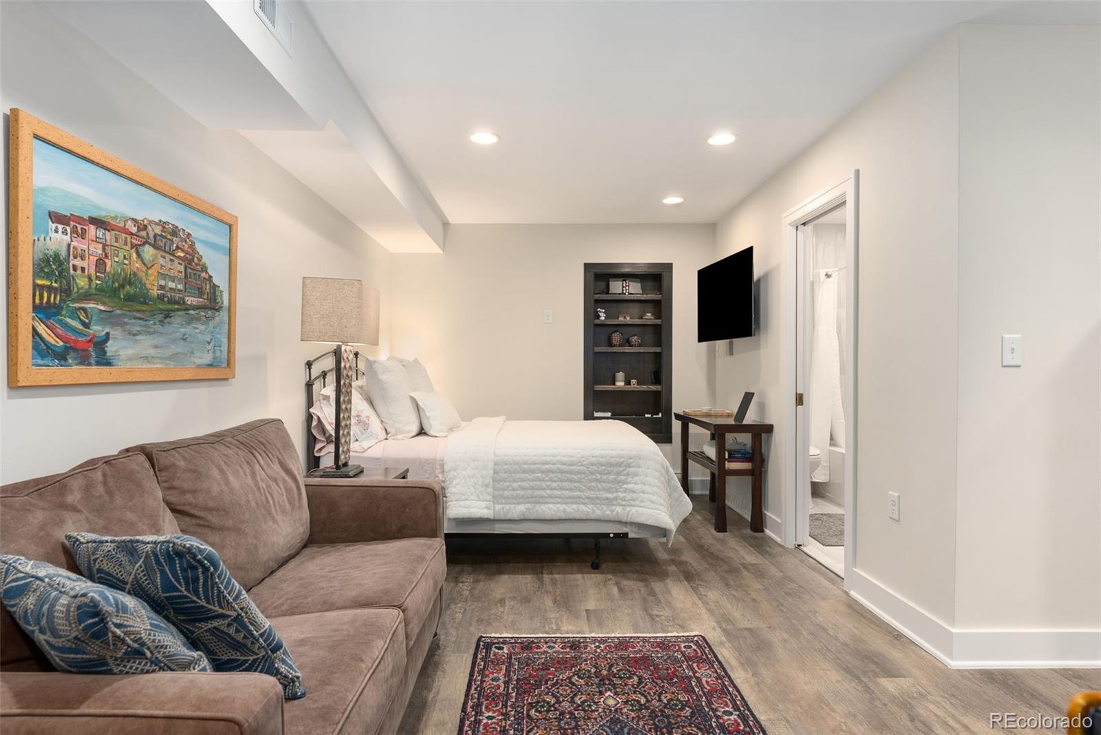 MLS Image #39 for 167  bellaire street,denver, Colorado