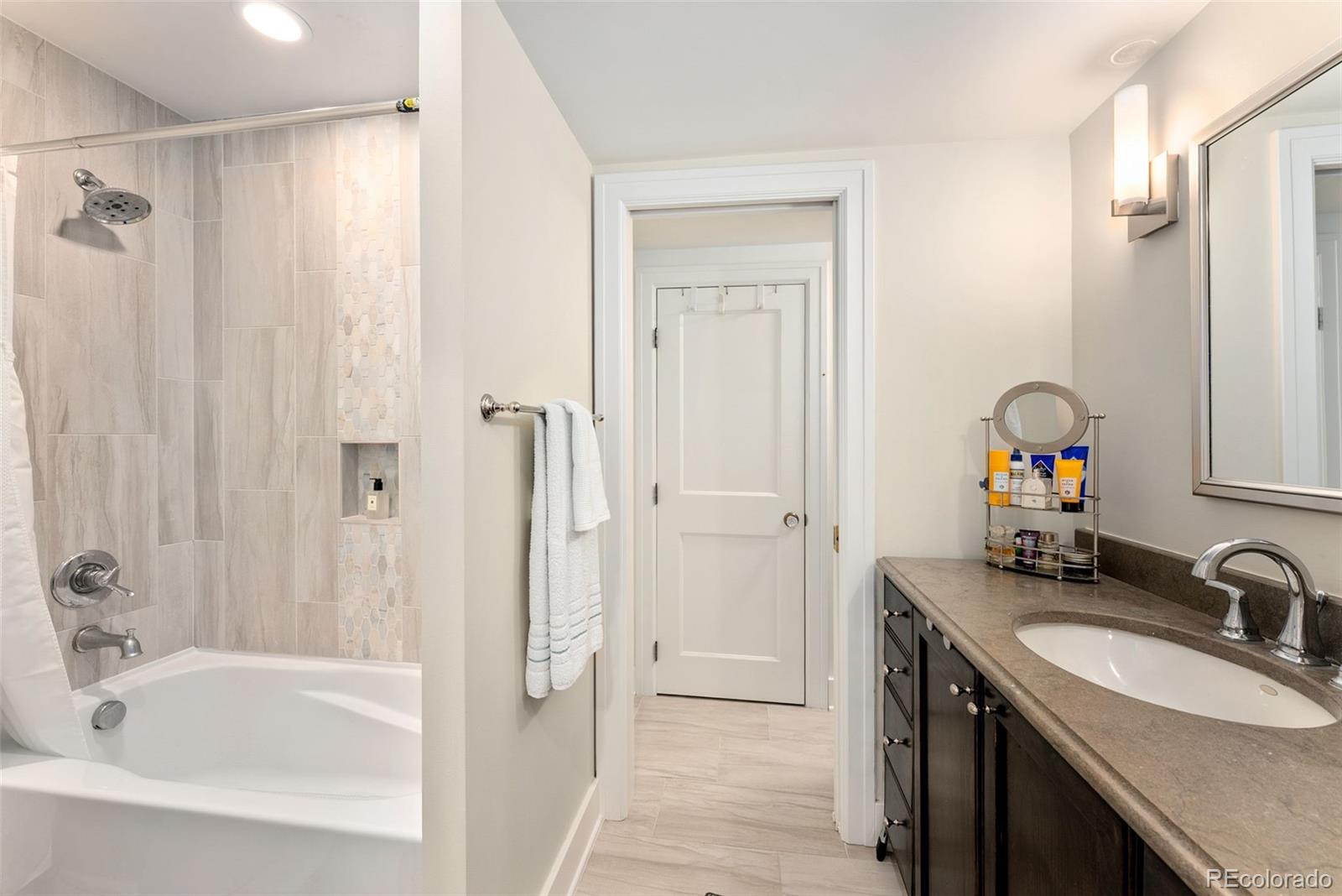 MLS Image #41 for 167  bellaire street,denver, Colorado